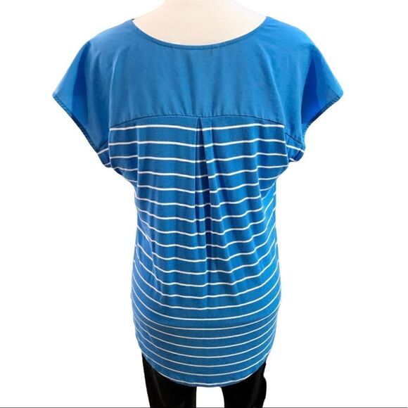 WOMEN’S Adrienne Vittadini blue/white stripe top - Picture 5 of 8